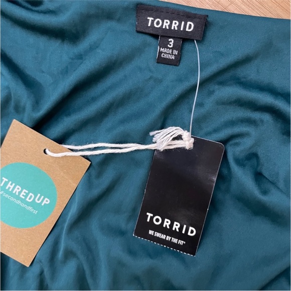 Torrid | 3X | Pleated Wrap Dress Emerald Green - Picture 7 of 8
